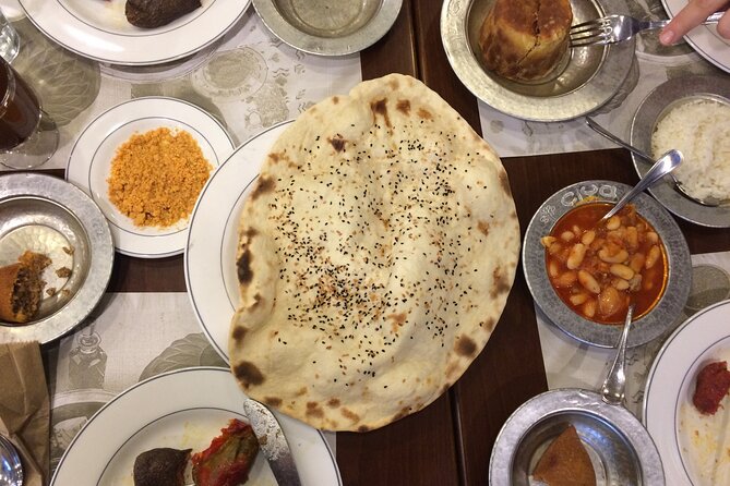 Food Tour in Istanbul with Local Guide - What you’ll actually taste: breakfast, meze, kebabs, and baklava