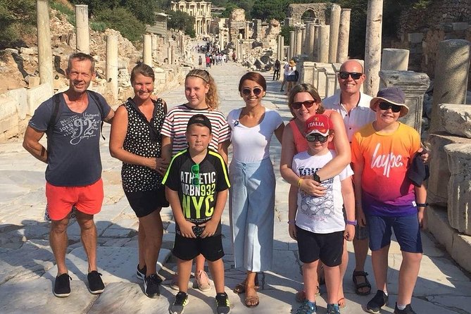 FOR CRUISERS Ephesus and Sirince Tour with Village Wine Tasting - The wine tasting: 5 local wines plus snacks that keep you comfortable