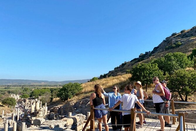 FOR CRUISERS: Private Ephesus Tour with GUARANTEED ON-TIME RETURN - The drive through Kusadasi and a look at Pigeon Island