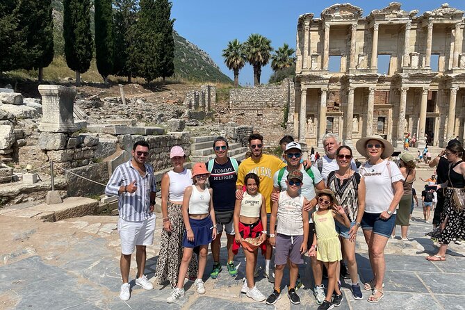 From Bodrum: Ephesus, House of Mary WITH ENTRY TICKETS+LUNCH - First Stop on the Route: Meeting in Selçuk and Getting Oriented