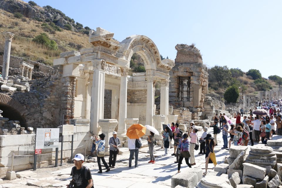 From Çeşme: Highlights of Ephesus Tour - How the day flows: Mary’s House then a structured Ephesus walk