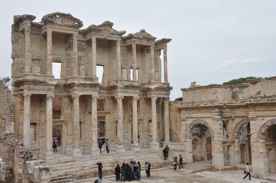 From Çeşme: Highlights of Ephesus Tour - Mary’s House: a pilgrimage site with big name recognition
