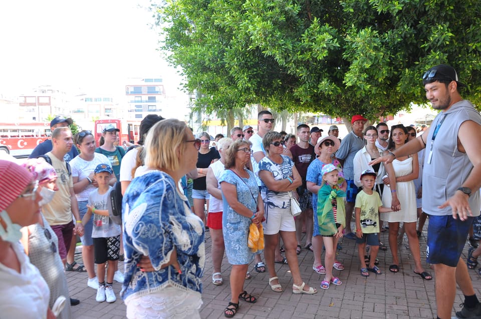From City of Side: Cabrio Bus Safari & Boat Tour with Lunch - Guides and Group Flow: The Difference Between an OK Day and a Great One