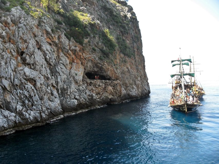 From city of Side: Guided Day Trip to Alanya City - Alanya City Center Free Time: Red Tower, Bazaar Area, and How to Use It