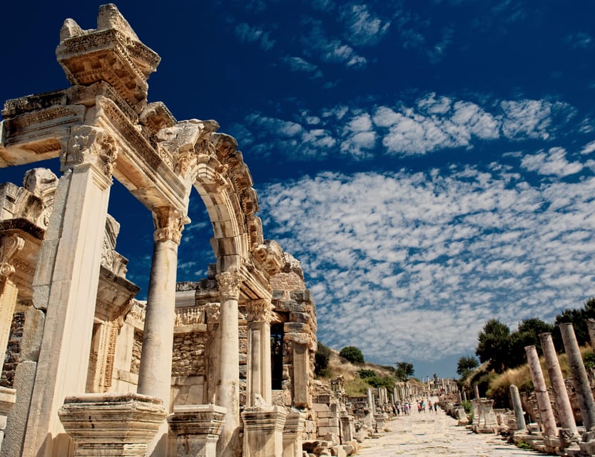 From Istanbul: 10-Day Turkey Tour & optional Hot Air Balloon - Istanbul to Ankara: palaces, museum time, and the shift to modern Turkey