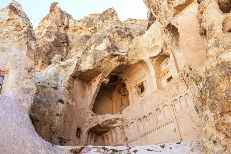From Istanbul: 2-Day Cappadocia Highlights Tour by Plane - Day 2 Blue Tour: Rose and Red Valleys hike plus Çavuşin Village