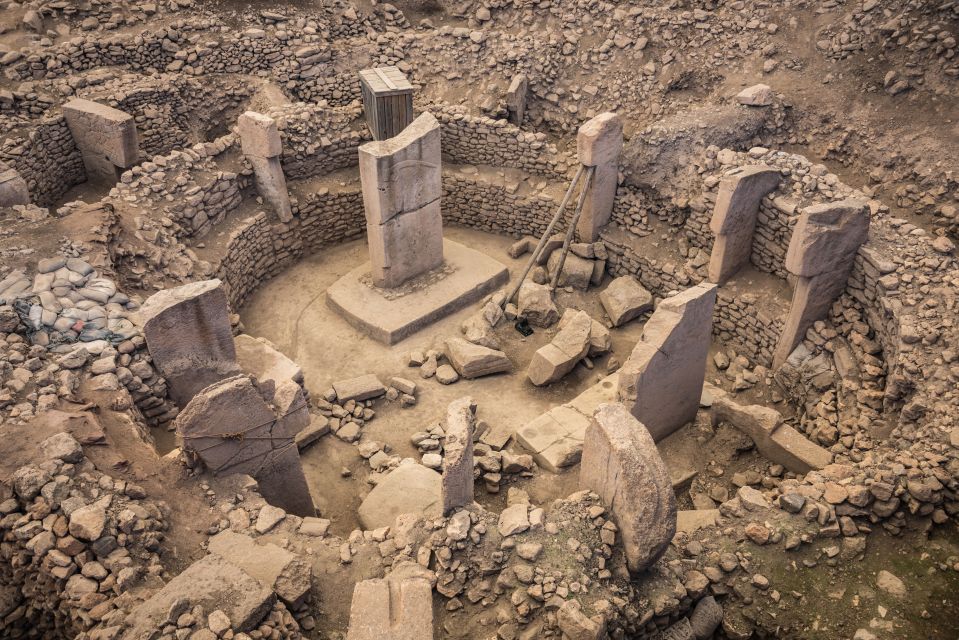 From Istanbul: Göbeklitepe and Harran Full-Day Tour - Göbeklitepe: the oldest temple idea that scrambles timelines