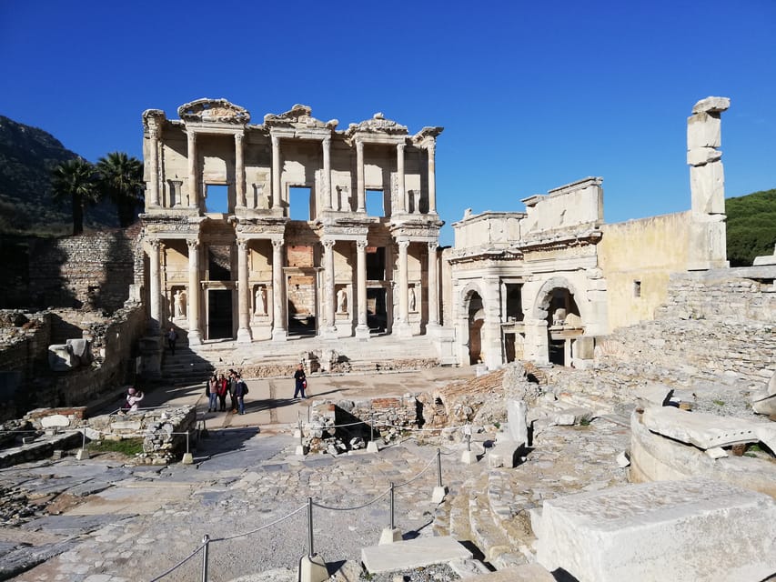 From Izmir: 7 Churches of Asia Minor 5-Day Tour with Hotels - Pergamum and Thyatira: hilltop drama and the dye-town connection