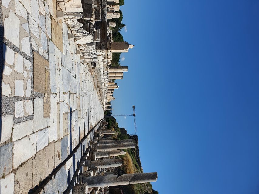 From Izmir: Guided Tour of the Ancient City of Ephesus - Time-pressured but well-paced Ephesus from Izmir