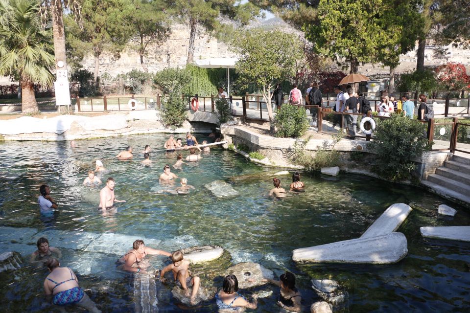 From Izmir: Pamukkale Day Trip with Lunch - How Pamukkale’s white travertines actually form