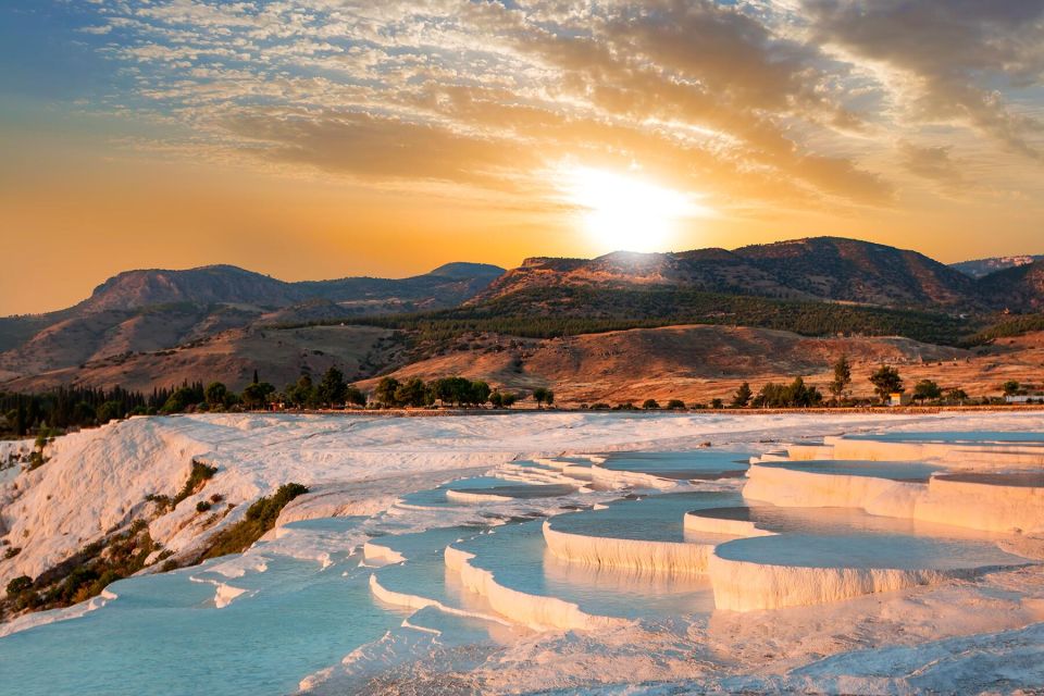 From Izmir: Pamukkale Guided Tour with Lunch - How the 12-hour Izmir to Pamukkale format really feels