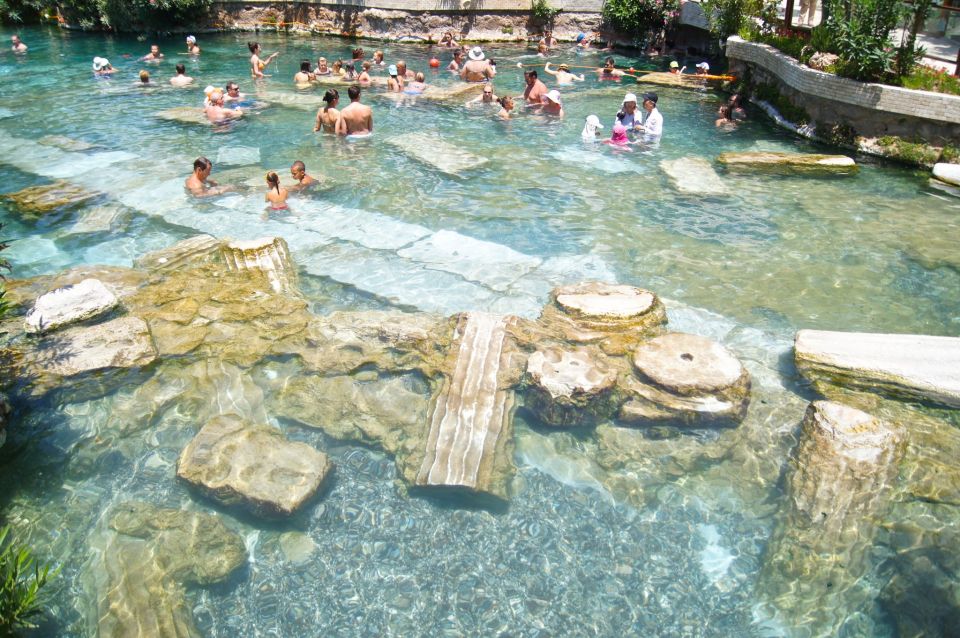From Izmir: Pamukkale Guided Tour with Lunch - Pamukkale’s travertines: the cotton castle effect up close