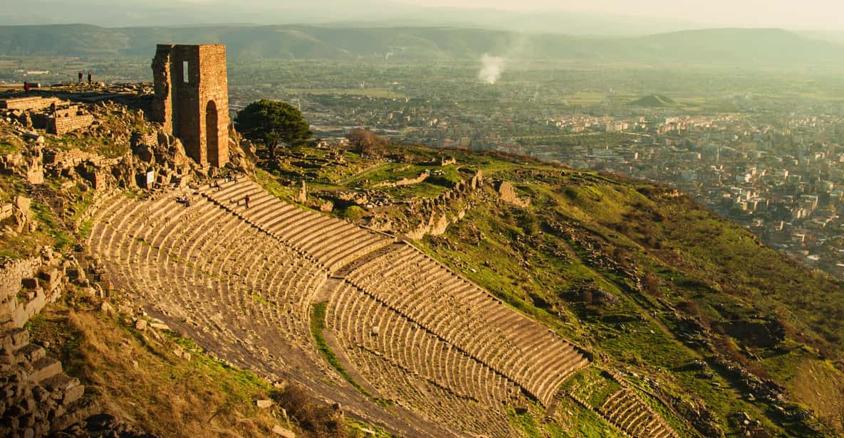 From Izmir: Private Day Trip to Acropolis of Pergamon - Pergamon’s steep hilltop story (and why your guide matters)
