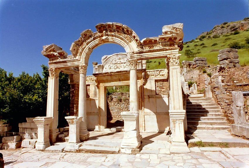 From Kusadasi: Ephesus Guided Private Tour - Temple of Hadrian and the Roman City Rhythm