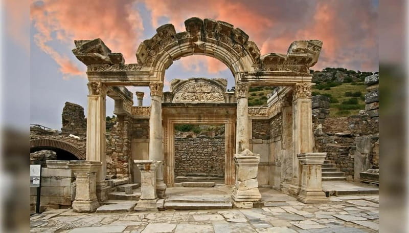 From Kusadasi: Ephesus Highlights Tour for Cruise Customers - Selçuk lunch and shopping: the break that saves the afternoon
