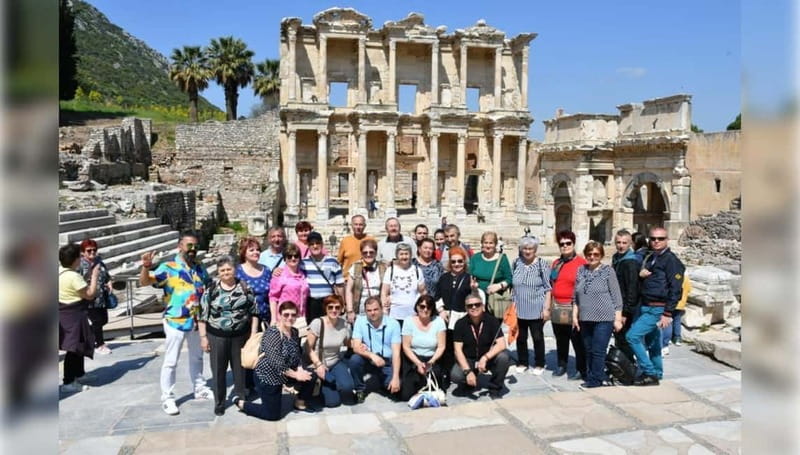 From Kusadasi: Ephesus Highlights Tour for Cruise Customers - Which guide style fits you best?