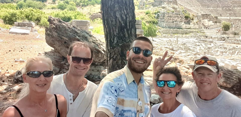 From Kusadasi: Ephesus, Mary's House, and Artemis Tour - Port Pickup in Kusadasi: Finding Your Guide After Customs