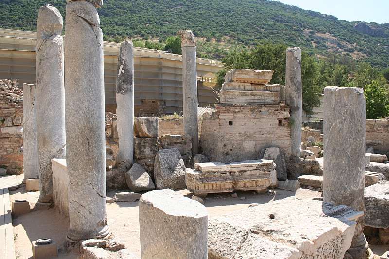 From Kusadasi or Izmir: Ephesus Private Tour - House of the Virgin Mary on Mount Bulbuldağı: a quieter pause before the ruins