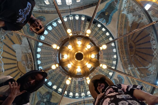 Full Coverage Istanbul Walking Tour - Blue Mosque: 20,000 blue tiles and the feeling of power