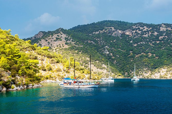 Full-Day Boat Tour in Fethiye Islands - The island stops: Flat Island, Göcek Island, and Red Island