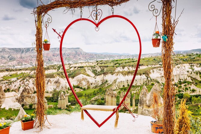 Full-Day Private Guided Tour to Cappadocia Highlights - Avanos Pottery Village (Omurlu): A Nice Break in Your Sightseeing Rhythm