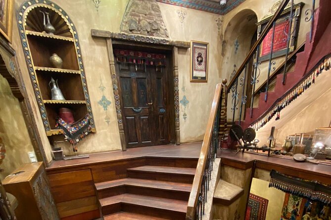 Full-Day Private Shopping Tour in Istanbul - Stop 2: Cagaloglu carpets and kilims inside a 16th-century caravanserai