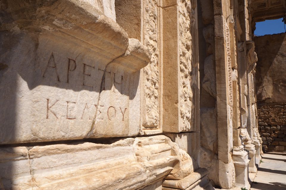 Full-Day Tour of Ancient Ruins in Ephesus from Izmir - Temple of Artemis Ruins: The Wonder That Still Feels Huge
