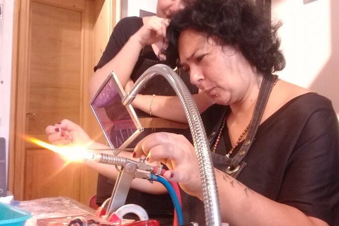 Glass Melting and Shaping with Flame with the Senior Glass Master - Small group format: 2 to 5 people and why that matters