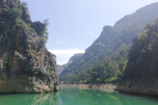 Green Canyon: 5 Hours Boat Trip with Lunch and Soft Drinks - Guide Style and Group Size: Friendly, Not Overbearing