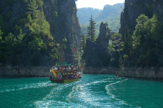 Green Canyon Magic: Scenic Boat Tour for Nature Lovers - Quick hits before you go