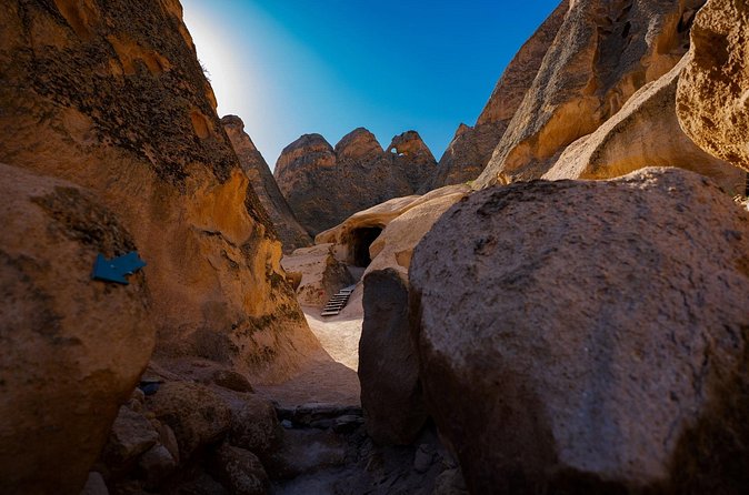 Green Tour with Selime Monastery - Ihlara Valley: a 4 km gorge walk with church frescoes