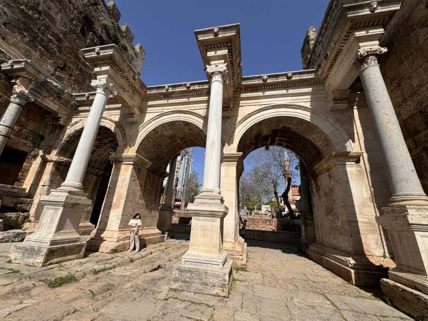 Guided Antalya Old Town Tour & Düden Waterfall with Lunch - Kaleiçi Old Town Time: Hadrian’s Gate, Clock Tower, and Yivli Minaret