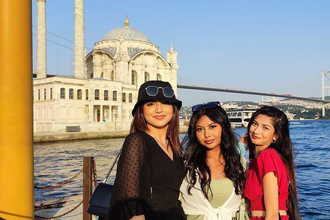 Guided Bosphorus Afternoon Cruise on Luxury Yacht - Rumelihisarı and Bebek: Fortifications and the Long Stretch Ahead