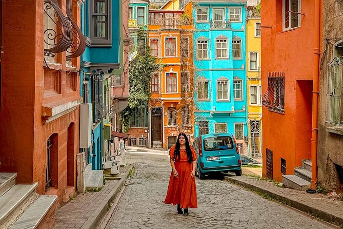 Guided Chora Mosque Balat Tour with Bosphorus Cruise - Balat walk: synagogues, churches, and the stories behind the streets