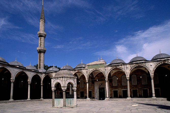 Guided Tours İn İstanbul - Timing and logistics: a 9:00 am start that makes comfort and pacing matter