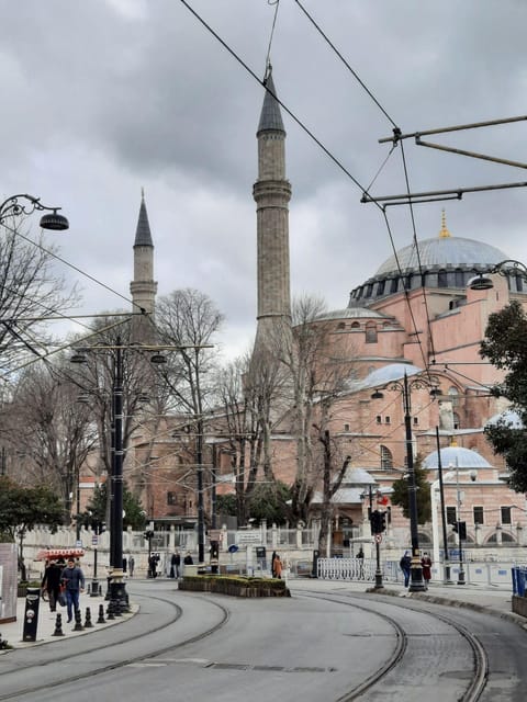 Hagia Sophia Entry Ticket : Fast Track : skip the line - Group Size and Guide Quality: Why the experience can feel great or tight