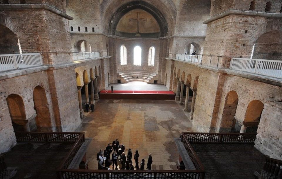 Hagia Sophia, Topkapı Palace, Blue Mosque Guided Small Group - Hagia Irene Church: the first church of Constantinople