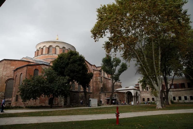 Hagia Sophia, Topkapı Palace, Blue Mosque Guided Small Group - Guides and group feel: what helps the day make sense