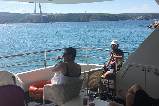 Half-Day Bosphorus Cruise to Black Sea from Istanbul with Lunch - Pickup, timing, and the one-day reality of Istanbul logistics
