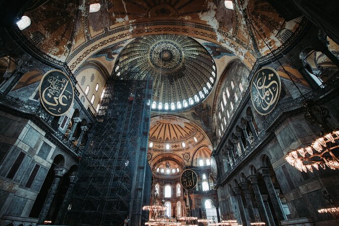 Half Day Walking Tour of Old Istanbul - Grand Bazaar via Divanyolu: a souk walk with context and bargaining tips
