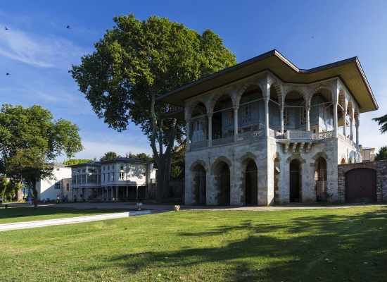 Historical Ambiance of Istanbul: Private Full-Day Tour - Price and logistics: is $764 per person good value?