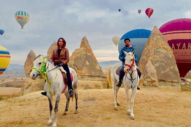 Horse Riding in Cappadocia in fairy chimeys - What a 2-hour ride feels like in practice
