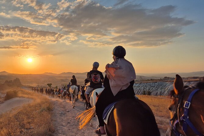 Horseback Ride in Göreme Valleys Cappadocia 2 hours - Passing Through Meskendir Valley: Tunnels, Green Patches, and Cave Dwellings