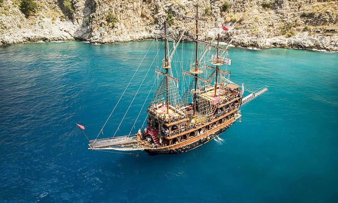 Icmeler Pirate Boat Trip, Lunch, Unlimited Soft Drinks - From boarding to sailing: what the first hours feel like