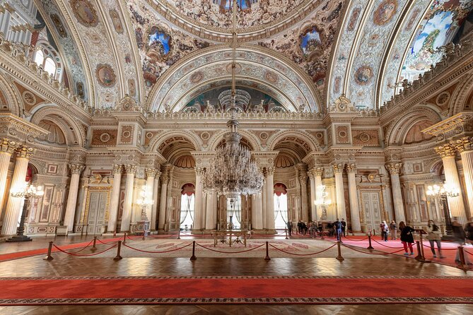 Imperial Splendor: Dolmabahce Palace & Bosphorus Yacht Cruise - Landmarks you may recognize along the water (and what to look for)