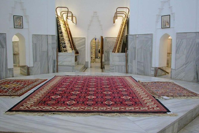 Istanbul 1 Day Tour | Best of Istanbul | Blue Mosque, Hagia Sophia and Topkapi - Grand Bazaar: fast access to a huge covered market