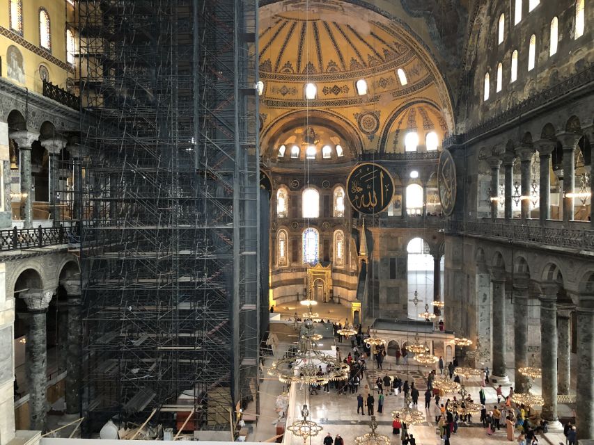 Istanbul: 1 or 2 -Day Private Guided City Tour - Dolmabahce, Beyoğlu, and the Bosphorus: when the city changes gears