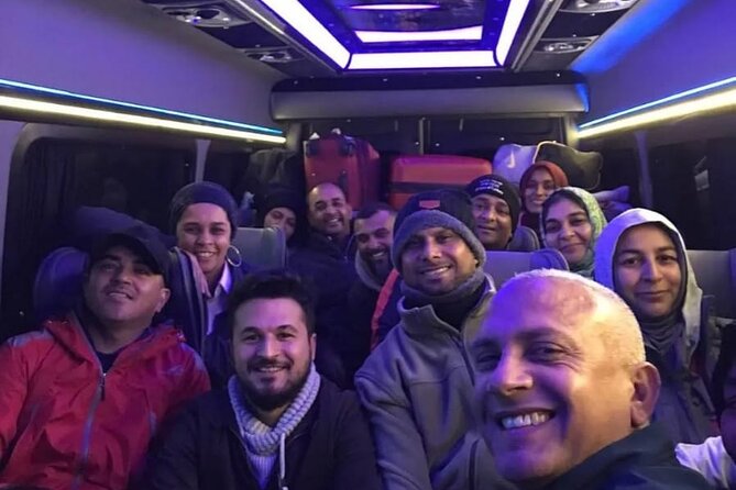 İstanbul Airports Transfer Services (Ceyhan Arslan Travel Agency) - The actual ride: comfort, water, and a driver who helps