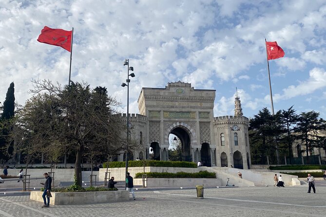 Istanbul Archaeological Tour with Tickets / Small Group - Your guide: Deniz’s clear explanations (and why English matters)