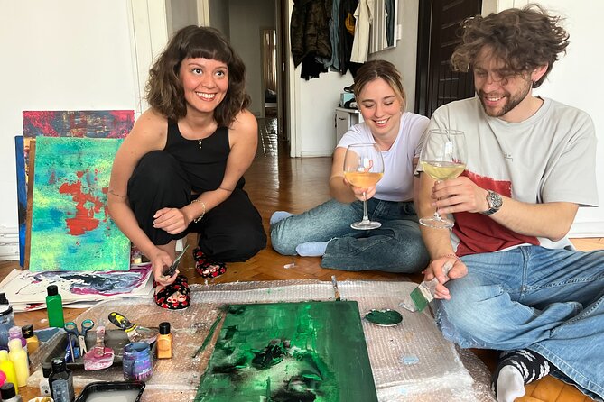 Istanbul Art Escape Wine and Paint at Local's Home - Besiktas Saturday Market as your color cue